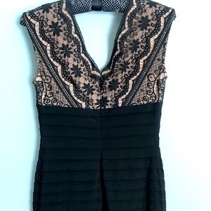 Adrianna Papell Black Evening Dress Size 6P